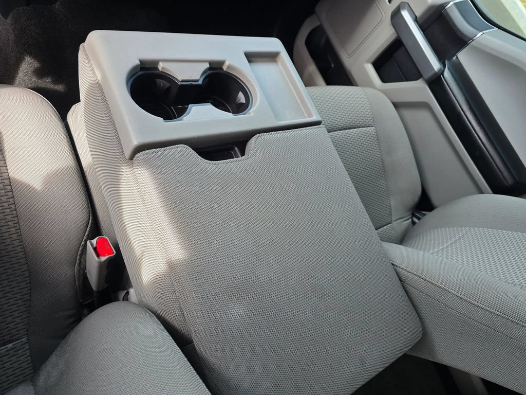 Used 2015 Ford F150 XLT AWD/4WD image 24
