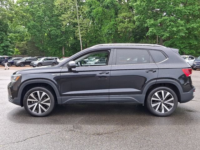 Certified 2023 Volkswagen Taos SE w/ Panoramic Sunroof Package AWD/4WD image 6