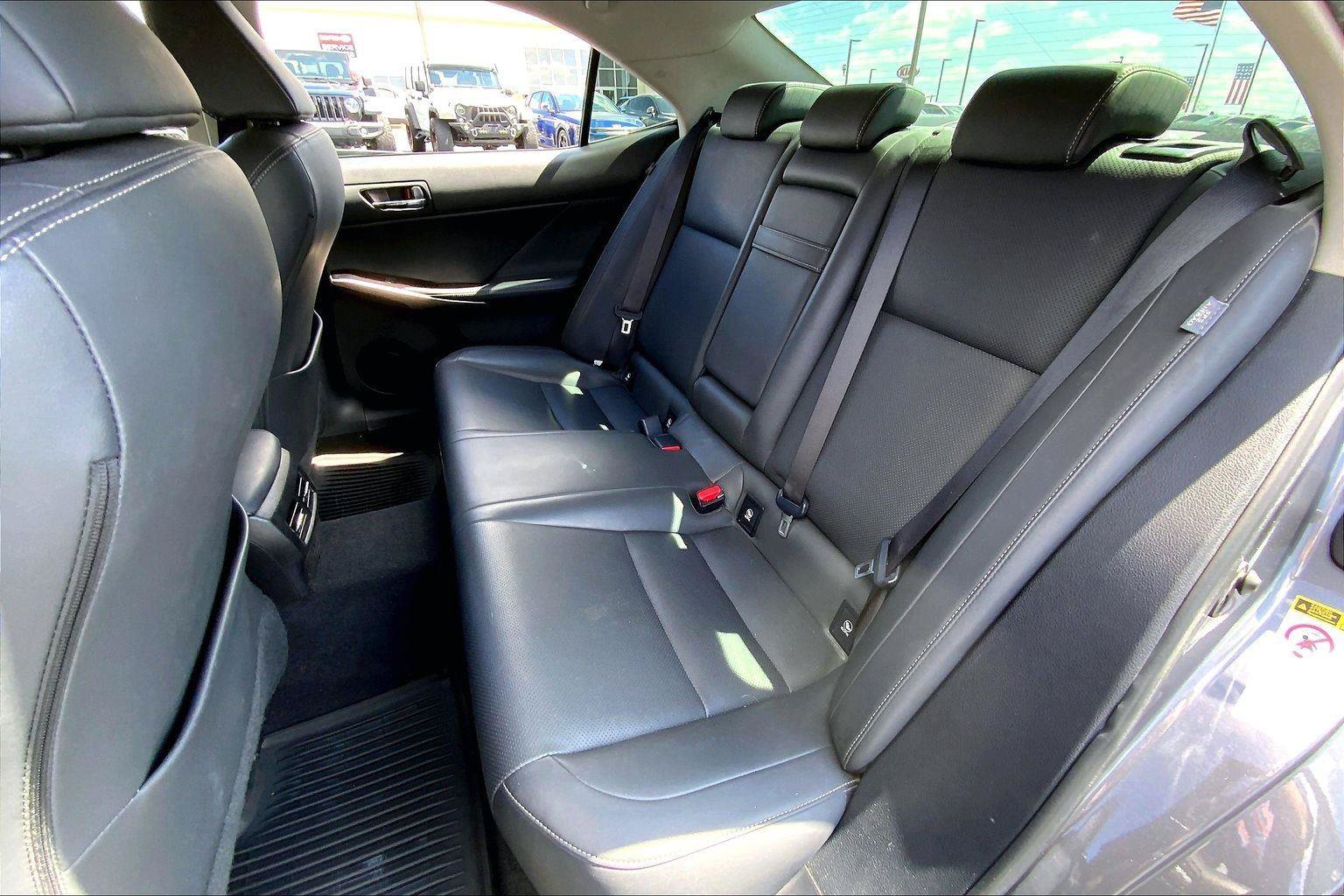 Used 2016 Lexus IS 300 AWD w/ Premium Package image 25