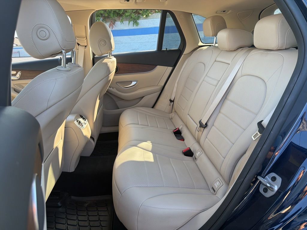 Used 2022 Mercedes-Benz GLC 300 4MATIC image 20