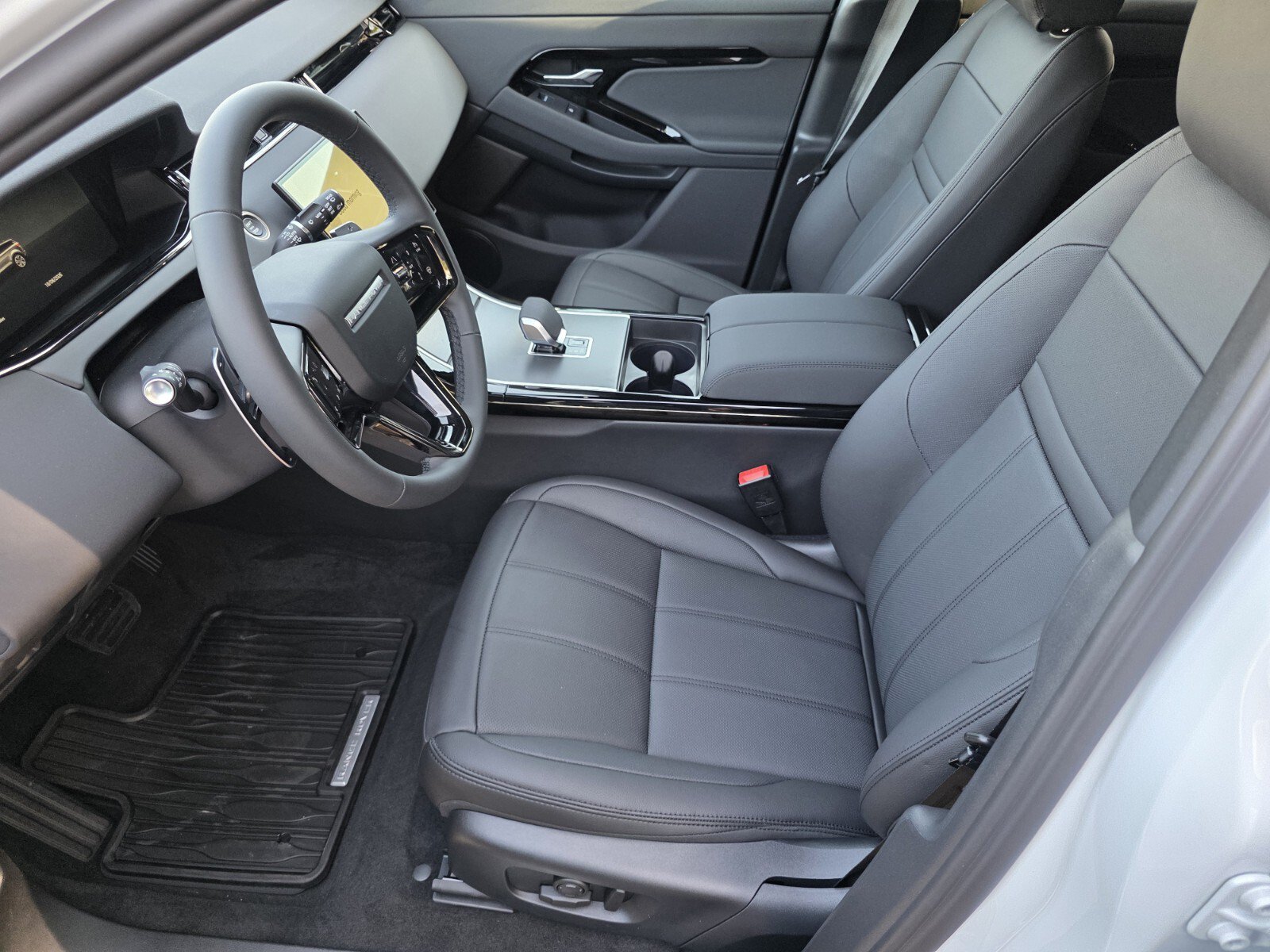 New 2026 Land Rover Range Rover Evoque S AWD/4WD image 10