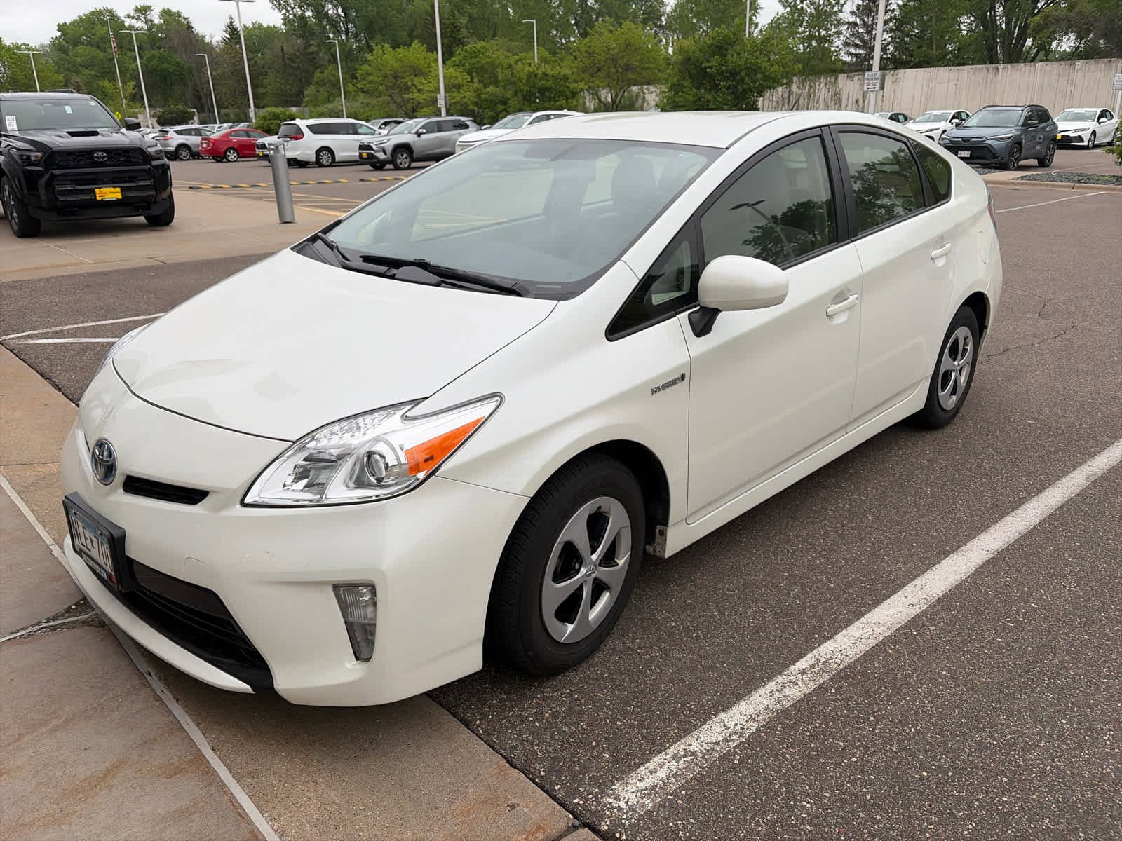 Used 2015 Toyota Prius Four FWD image 3