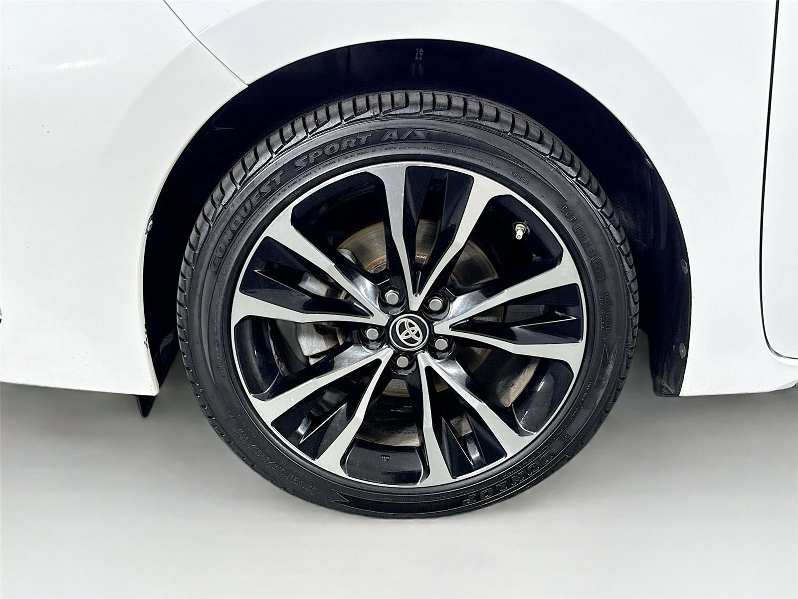 Used 2017 Toyota Corolla SE image 38