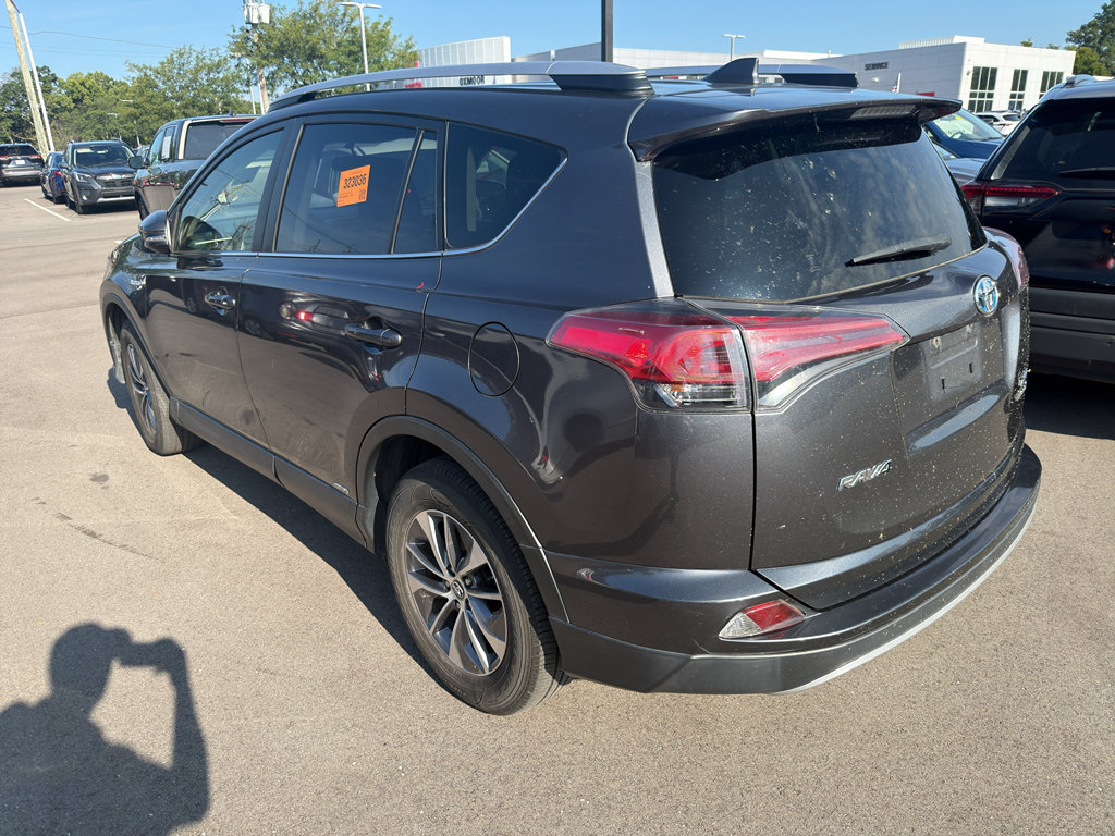 Certified 2016 Toyota RAV4 XLE AWD/4WD image 3