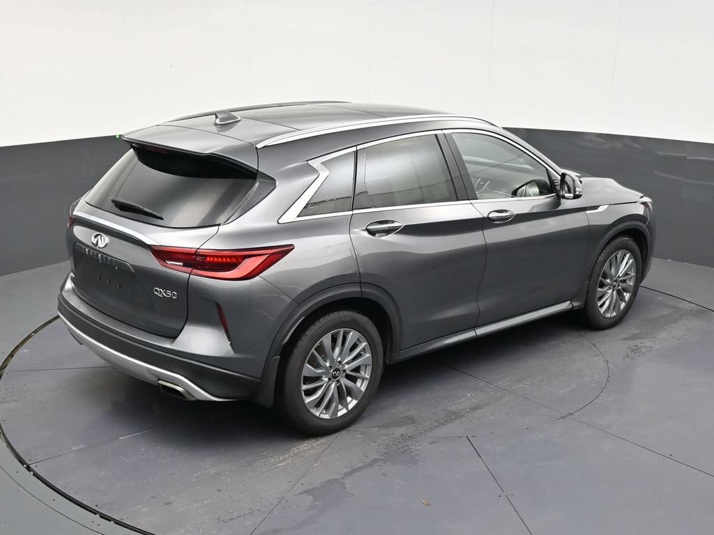 Used 2023 INFINITI QX50 Luxe AWD/4WD image 17