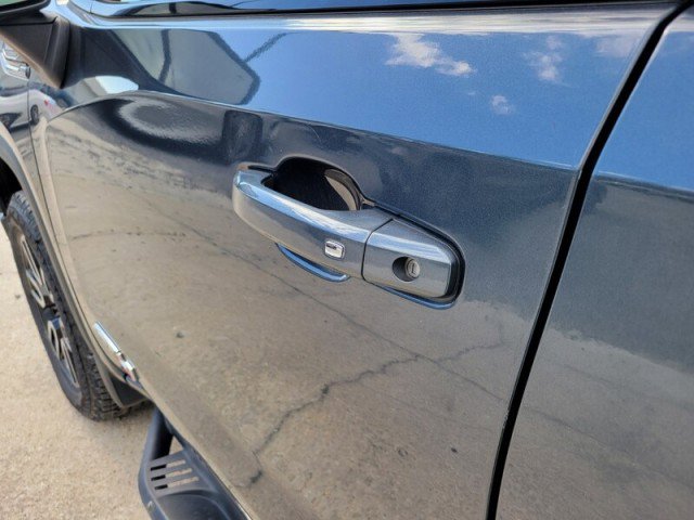 Used 2020 GMC Sierra 1500 AT4 w/ AT4 Premium Package image 10