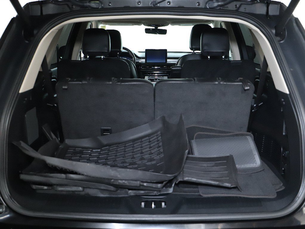 Used 2023 Lincoln Aviator AWD w/ Premium Package image 32