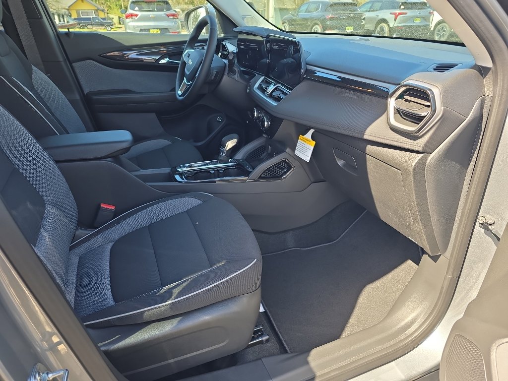 New 2026 Chevrolet TrailBlazer LT w/ Convenience Package image 17