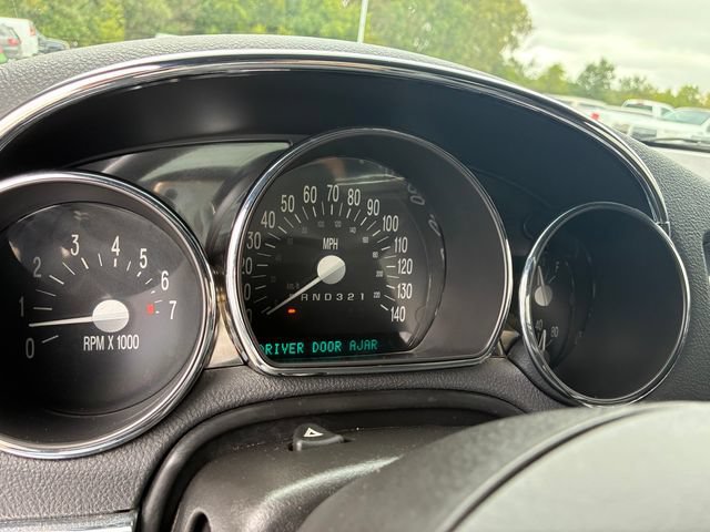 Used 2006 Chevrolet SSR w/ Preferred Equipment Group RWD image 20