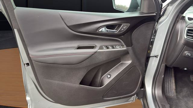 Used 2024 Chevrolet Equinox RS AWD/4WD image 20
