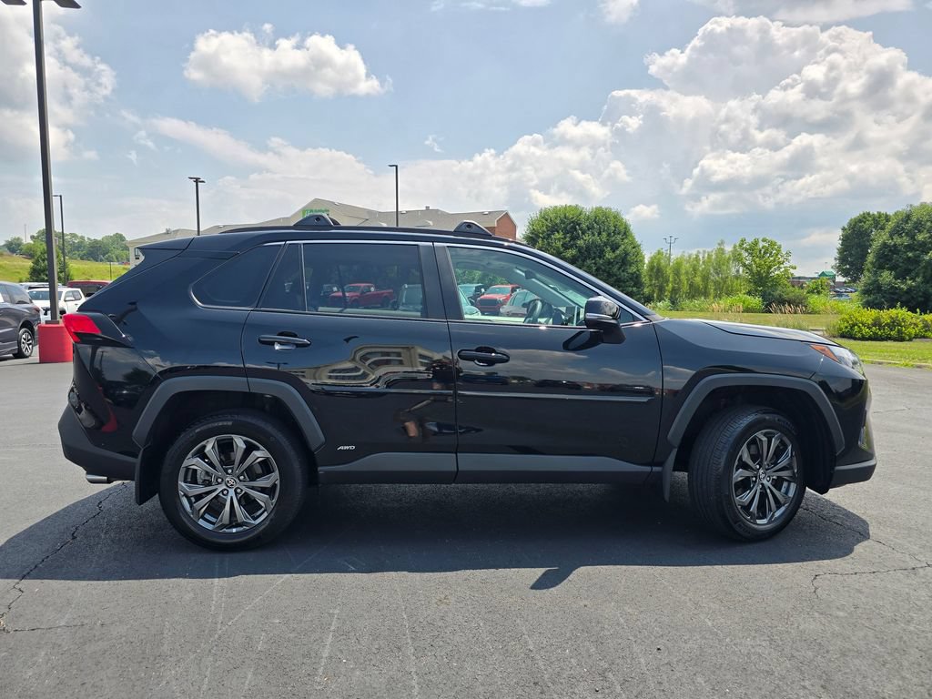 Certified 2023 Toyota RAV4 XLE Premium AWD/4WD image 9