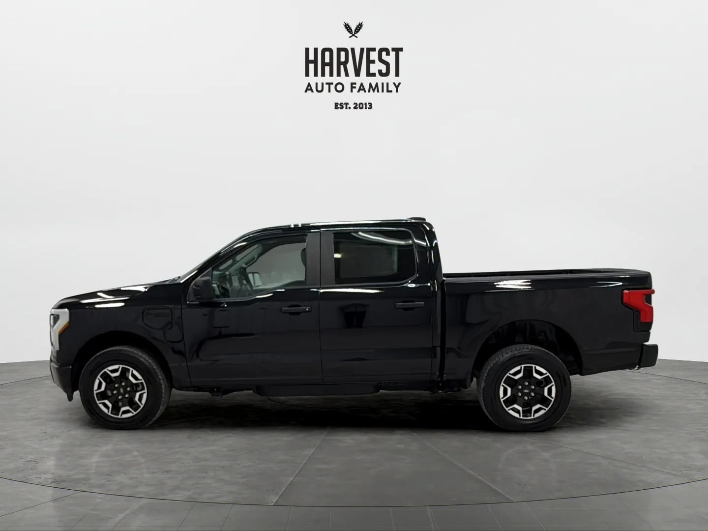 Used 2022 Ford F150 Lightning Pro AWD/4WD image 2