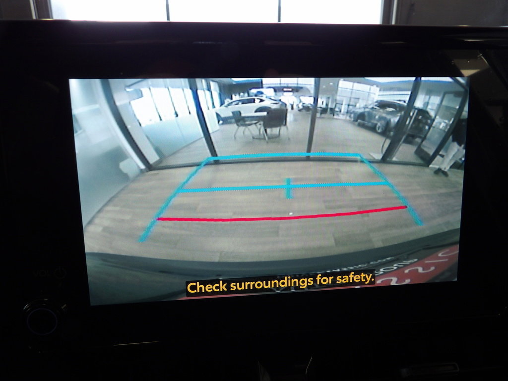 Used 2025 Toyota Corolla Cross LE image 36