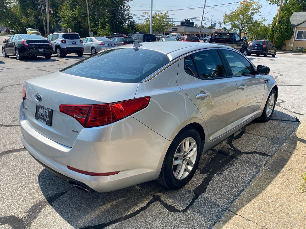 Used 2011 Kia Optima LX w/ Convenience Pkg image 9