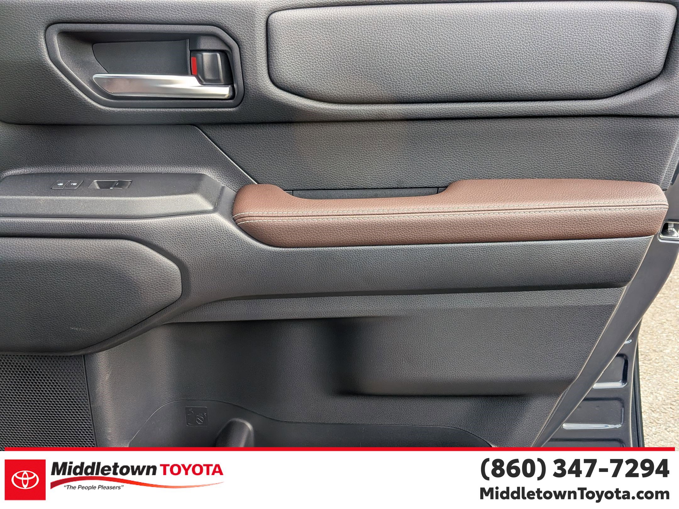 Used 2025 Toyota Land Cruiser w/ Premium Package AWD/4WD image 36
