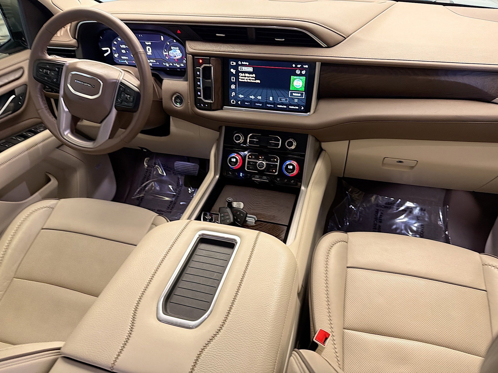 Used 2023 GMC Yukon Denali RWD image 12