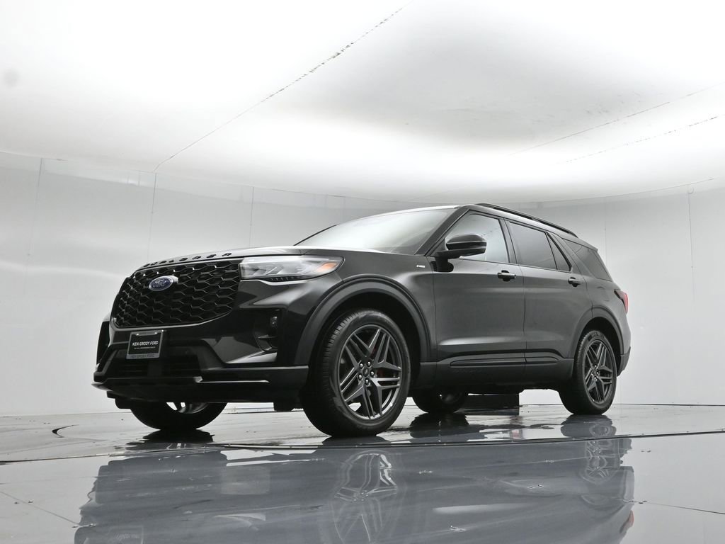 Used 2025 Ford Explorer ST-Line w/ ST-Line Street Pack image 47