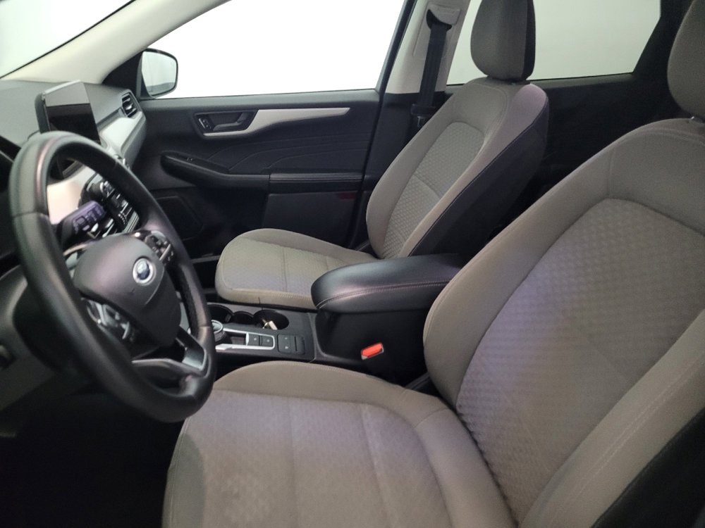 Used 2022 Ford Escape SE w/ Cold Weather Package image 17