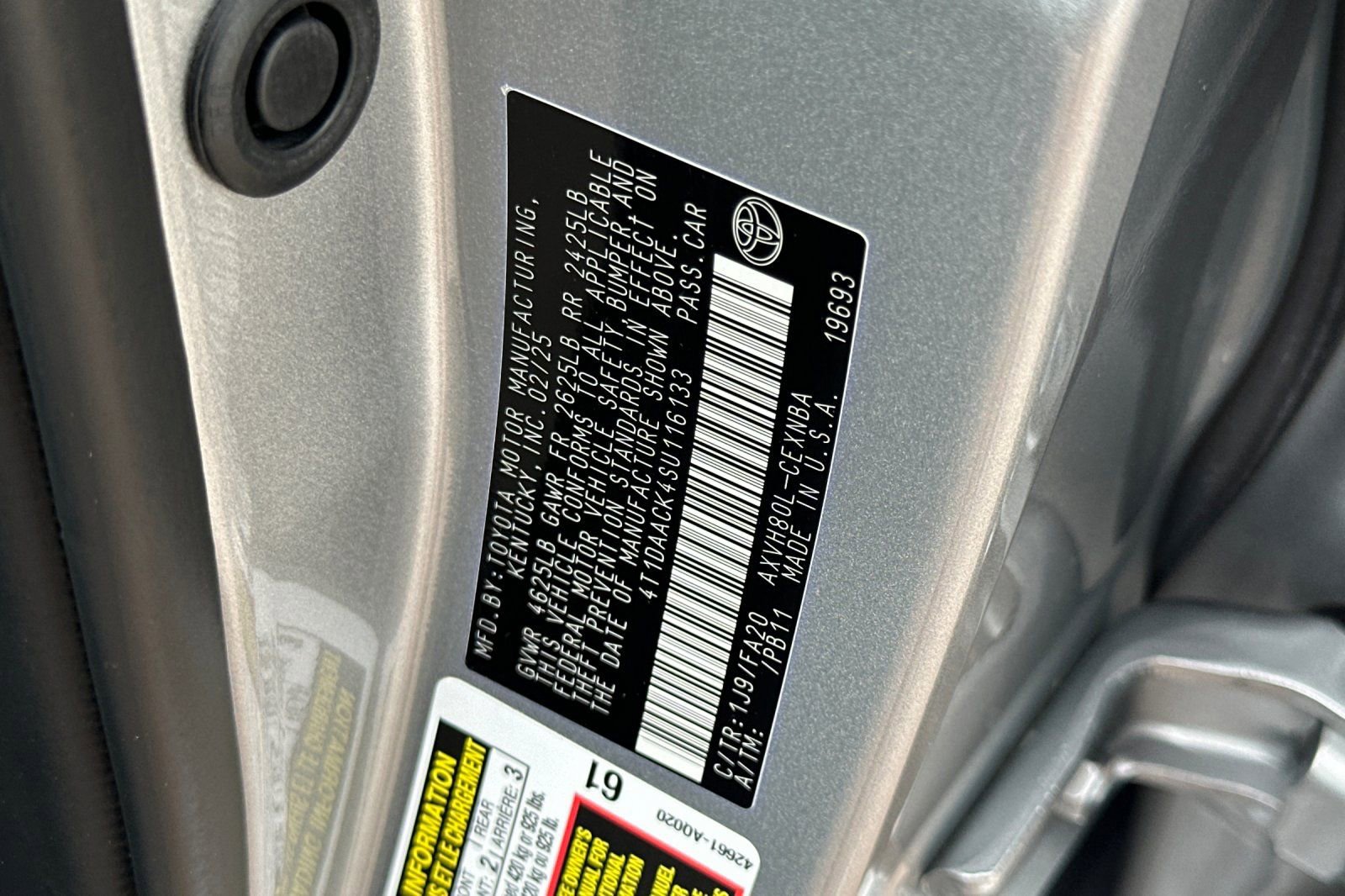 Used 2025 Toyota Camry LE image 34