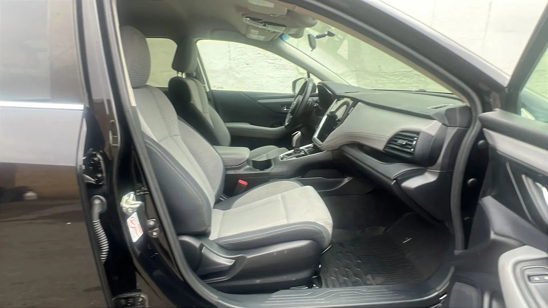 Used 2020 Subaru Outback Premium image 29