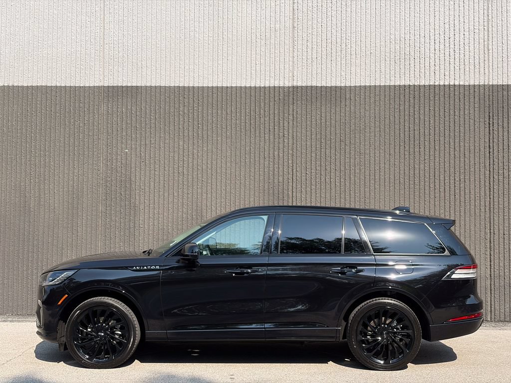 New 2026 Lincoln Aviator Reserve AWD/4WD image 4