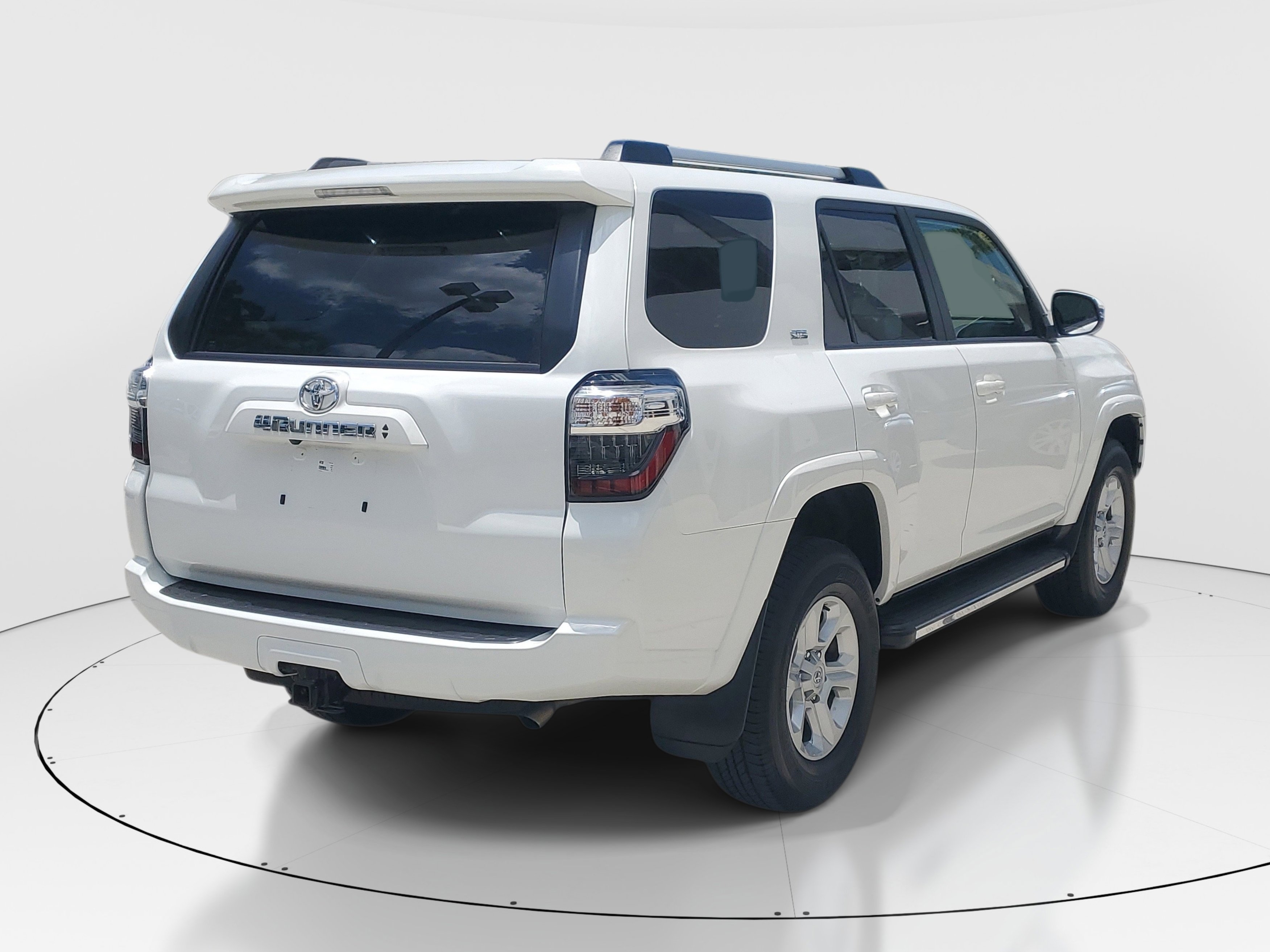 Certified 2024 Toyota 4Runner SR5 Premium w/ Moonroof Package AWD/4WD image 3