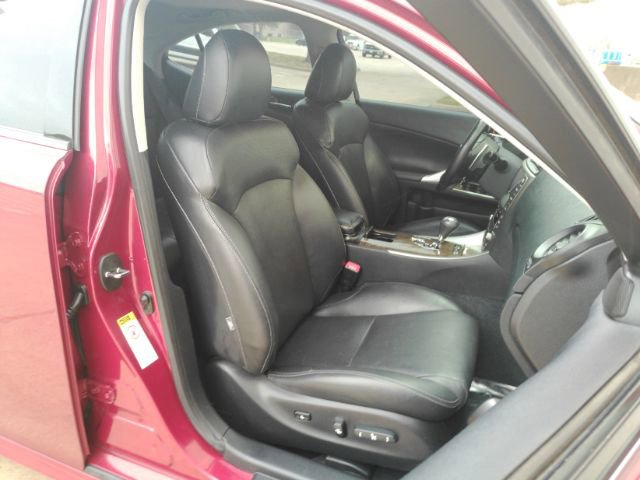 Used 2010 Lexus IS 250 image 24