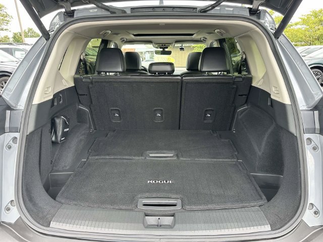 Used 2023 Nissan Rogue Platinum w/ Platinum Premium Package AWD/4WD image 13