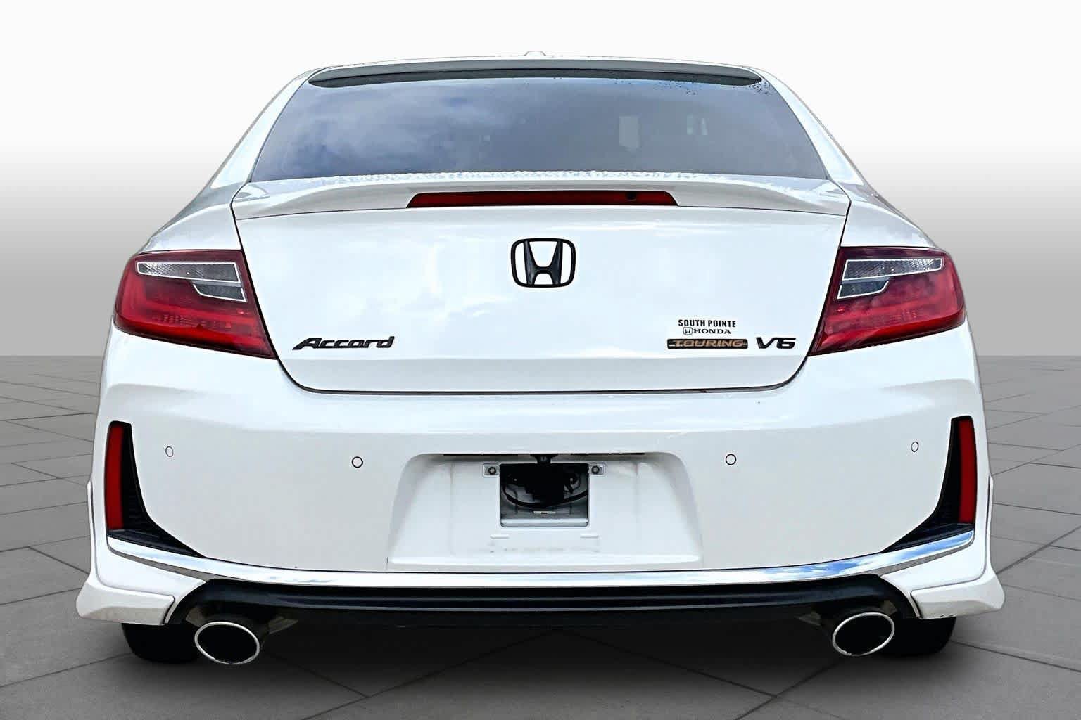 Used 2016 Honda Accord Touring image 5
