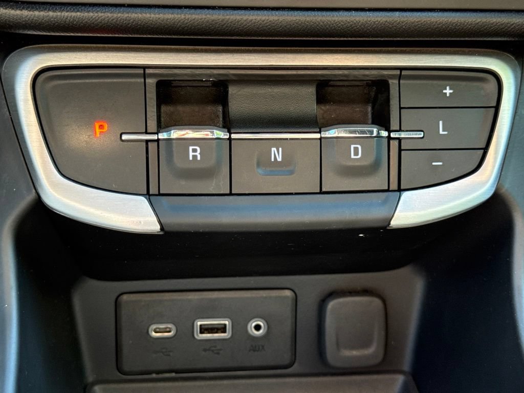 Used 2024 GMC Terrain SLE AWD/4WD image 28
