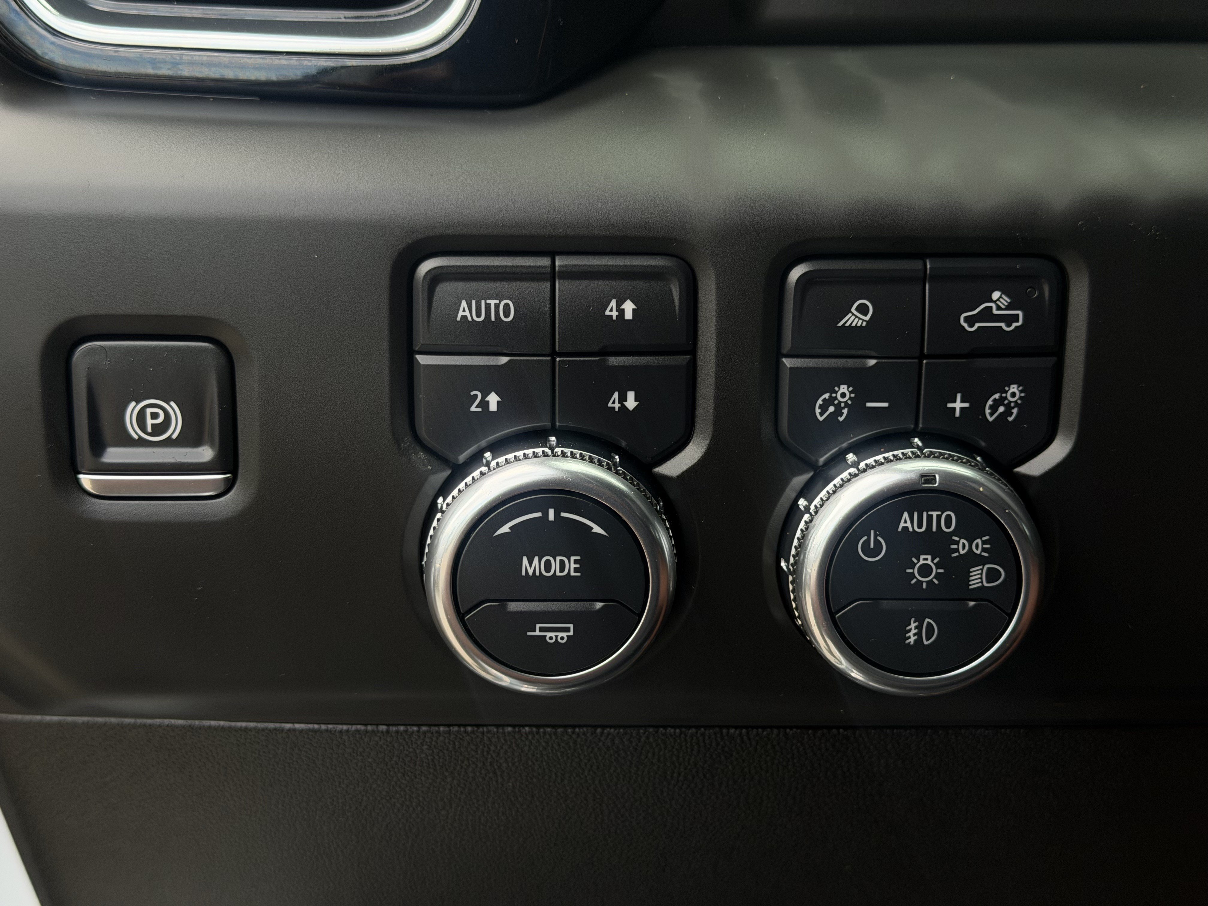 Used 2025 GMC Sierra 2500 Denali AWD/4WD image 21