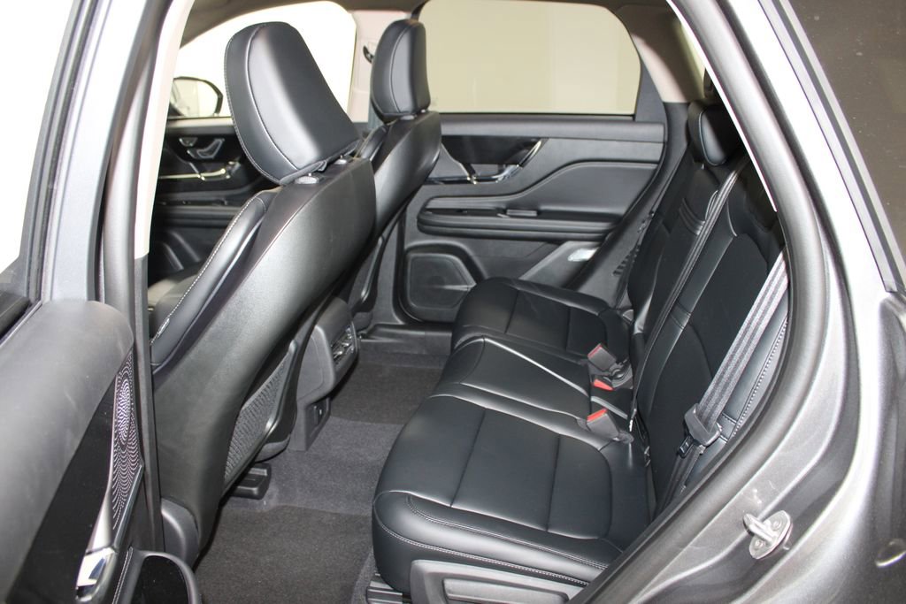 New 2026 Lincoln Corsair Premiere image 25