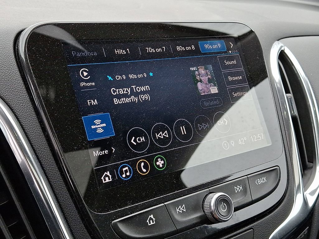 Used 2023 Chevrolet Equinox Premier image 17