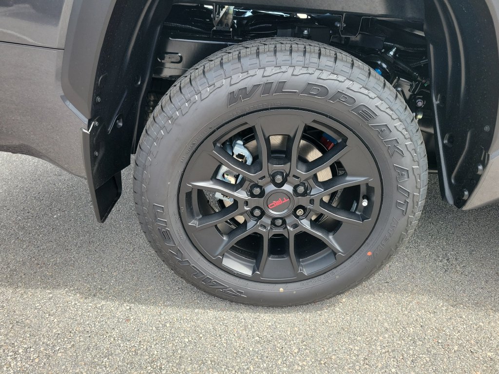 New 2026 Toyota Tundra Limited w/ TRD Off-Road Package AWD/4WD image 29