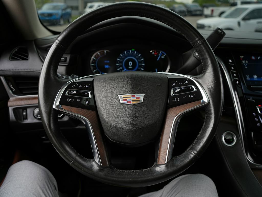 Used 2016 Cadillac Escalade Premium AWD/4WD image 12
