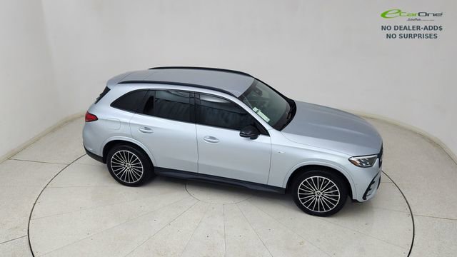 Used 2025 Mercedes-Benz GLC 350e 4MATIC w/ AMG Line image 78