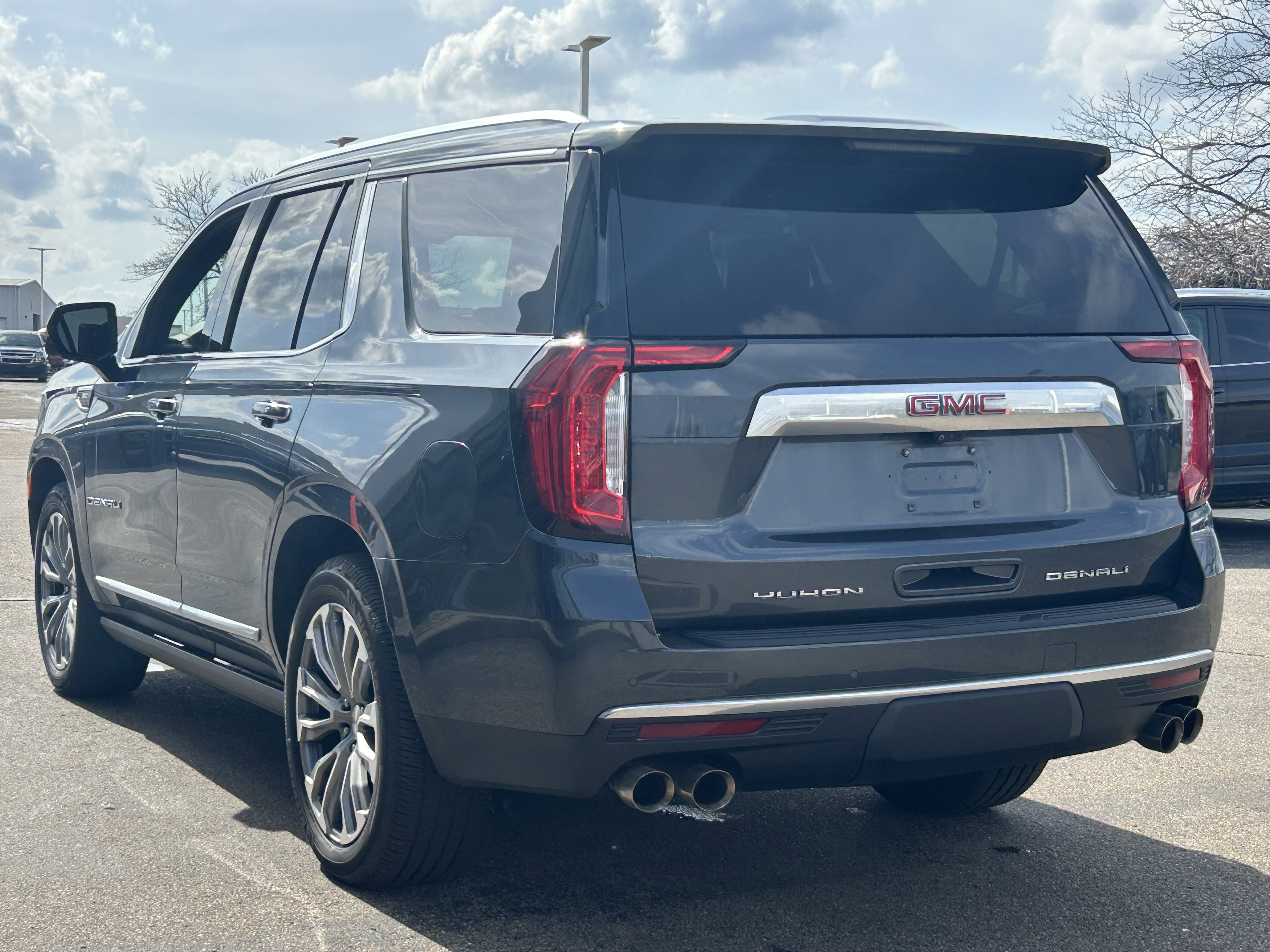 Used 2021 GMC Yukon Denali w/ Denali Ultimate Package image 5