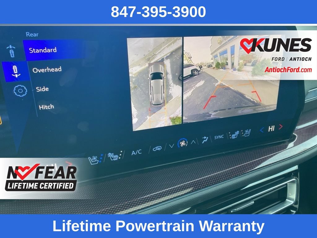 Used 2024 Chevrolet Traverse RS AWD/4WD image 36