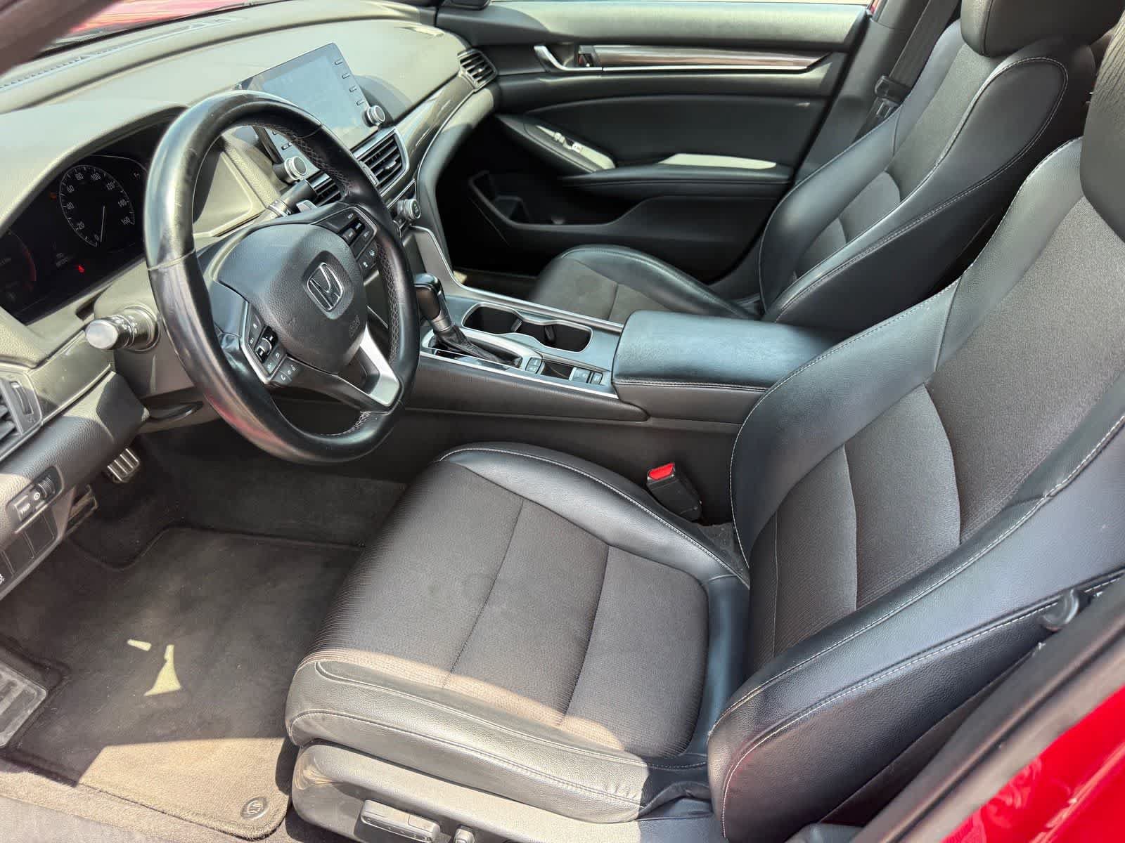 Used 2018 Honda Accord Sport image 18