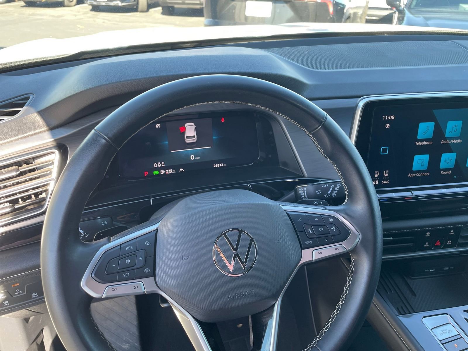 Used 2025 Volkswagen Atlas Cross Sport SE image 29