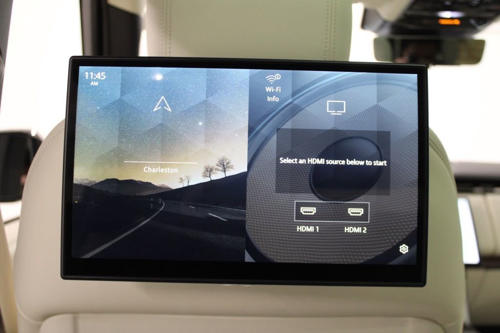 Used 2023 Land Rover Range Rover Autobiography image 42