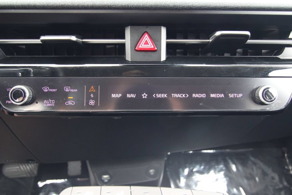 Used 2024 Kia EV6 Wind AWD/4WD image 27
