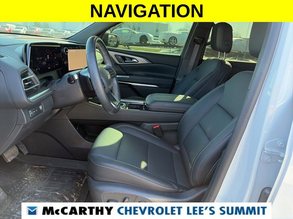 Used 2024 Chevrolet Traverse LT image 52