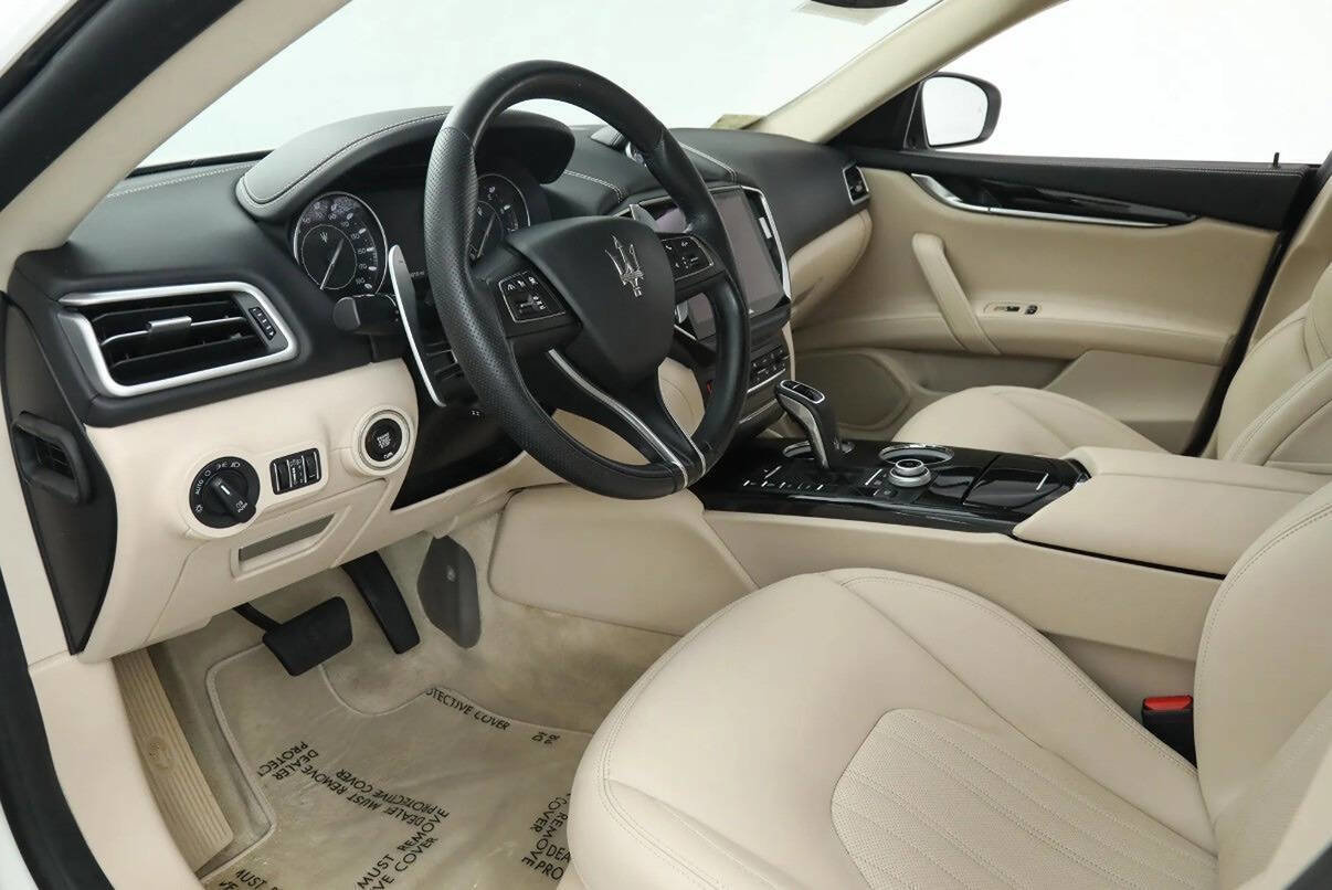 Used 2022 Maserati Ghibli Modena RWD image 9