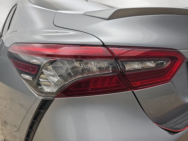 Used 2022 Toyota Camry XSE FWD image 35