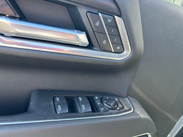 New 2026 GMC Sierra 2500 SLT w/ SLT Premium Package image 11