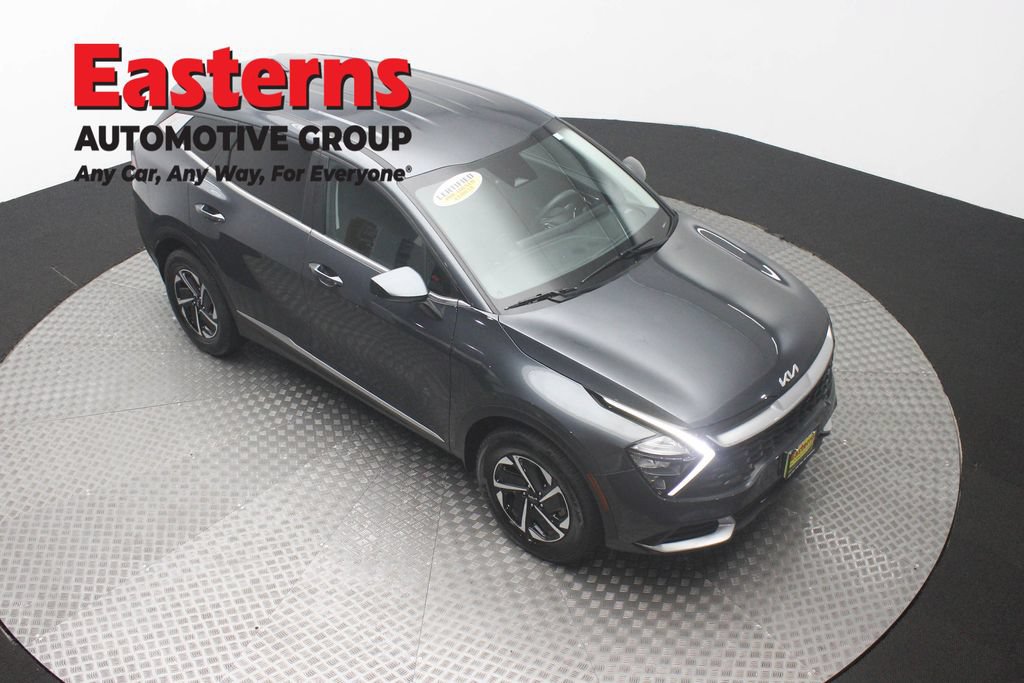 Used 2023 Kia Sportage LX AWD/4WD image 3