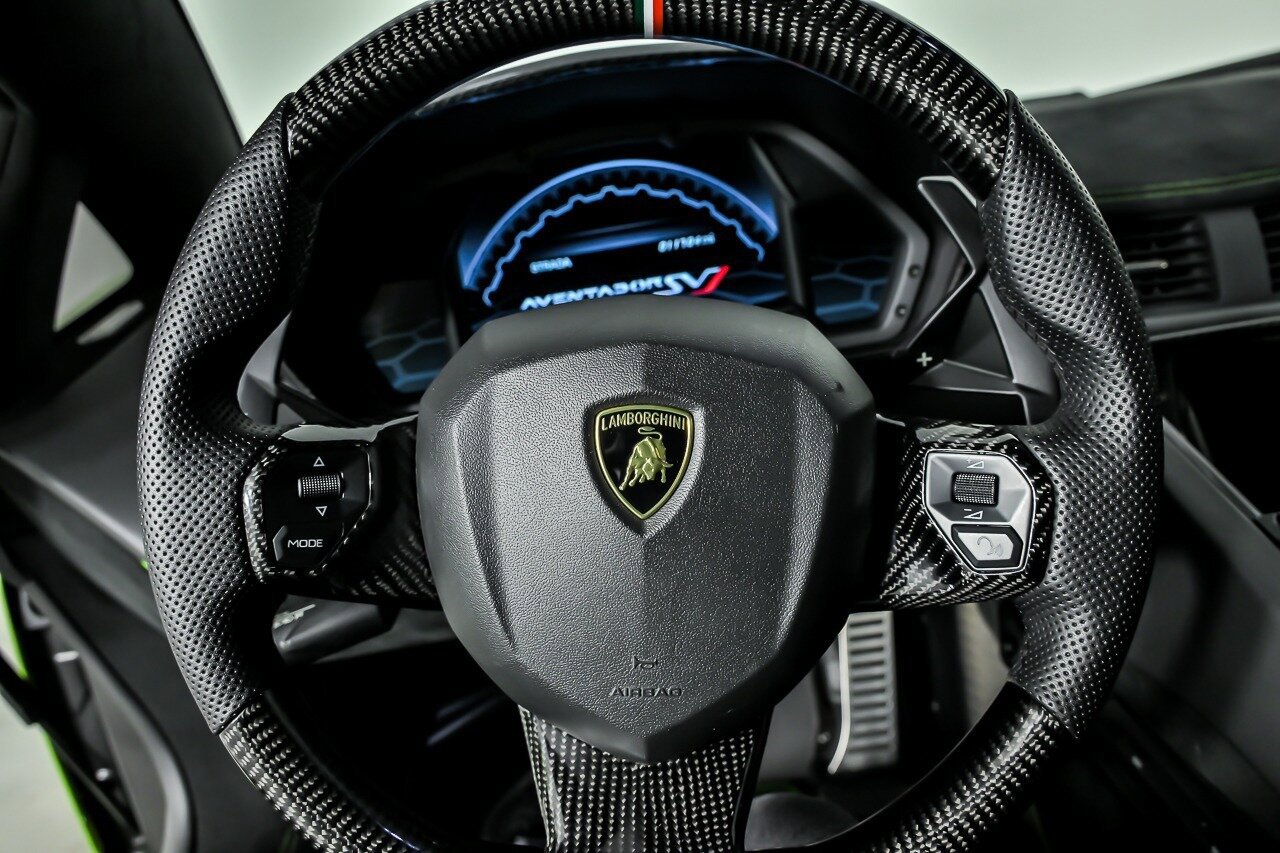 Used 2019 Lamborghini Aventador SVJ image 32