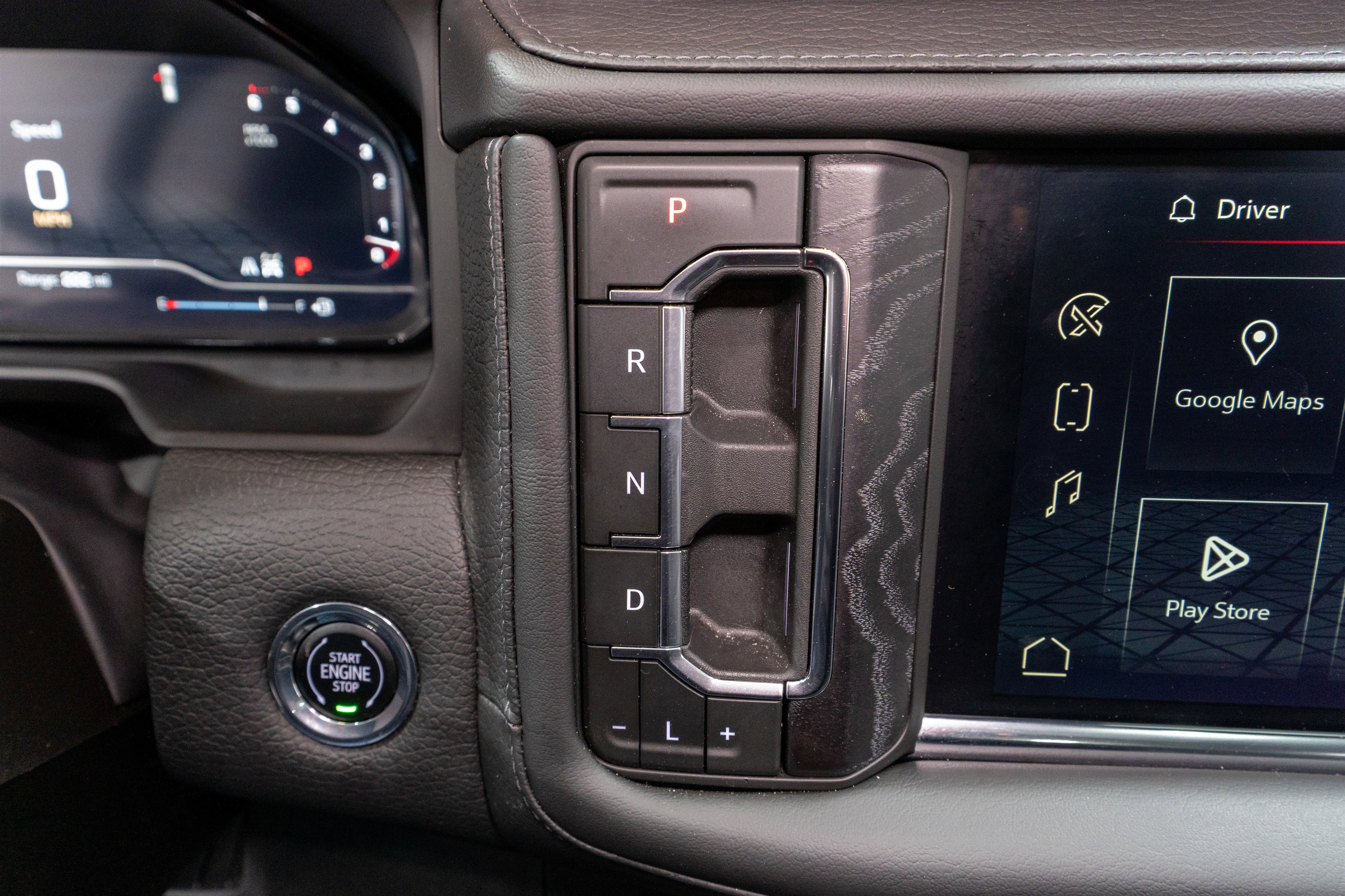 Used 2023 GMC Yukon Denali image 25