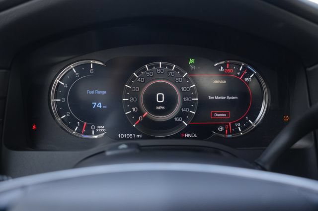 Used 2018 Cadillac Escalade Luxury AWD/4WD image 14